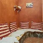 Eko Hisa-eco House Na Razpotju Hotel