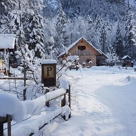 Eko Hisa-eco House Na Razpotju 3*