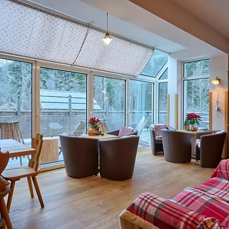 Hotell Eko Hisa-eco House Na Razpotju