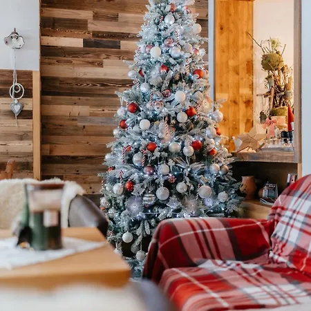 Hotel Eko Hisa-eco House Na Razpotju 3*