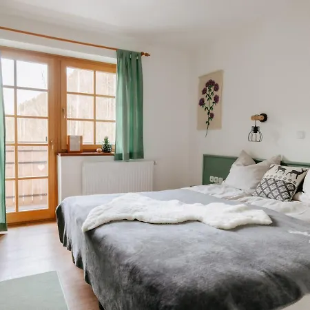 Eko Hisa-eco House Na Razpotju 3*