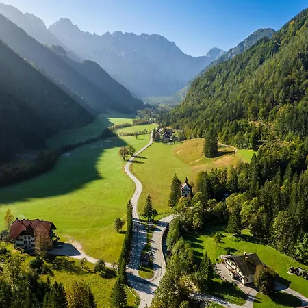 Eko Hisa-eco House Na Razpotju Hotel Solcava