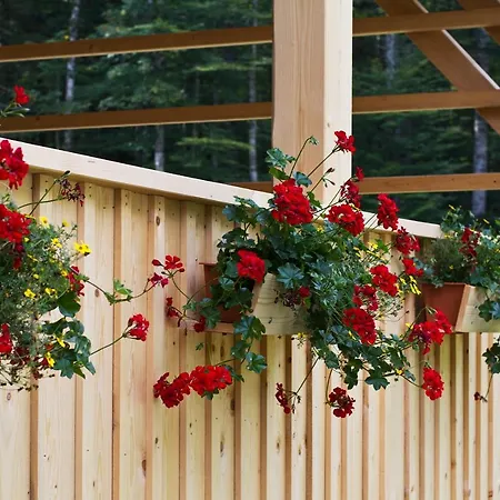 Eko Hisa-eco House Na Razpotju Otel