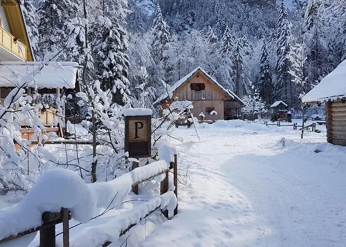 Eko Hisa-eco House Na Razpotju 3*