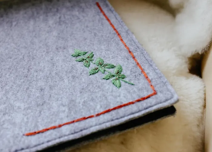 Eko Hisa-eco House Na Razpotju Hotel 3*