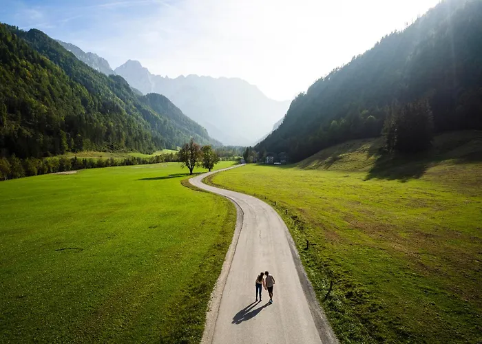Eko Hisa-eco House Na Razpotju Hotel