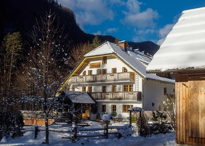 Hotel Eko Hisa-eco House Na Razpotju 3*