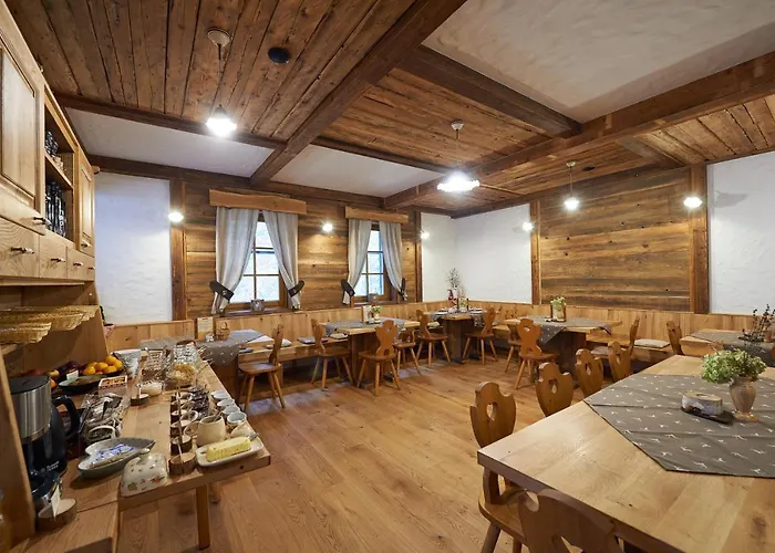 Eko Hisa-eco House Na Razpotju Hotel