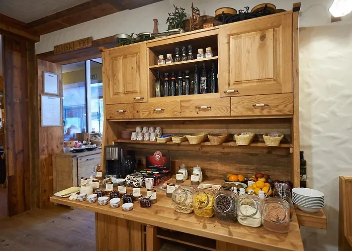 Eko Hisa-eco House Na Razpotju Hotel